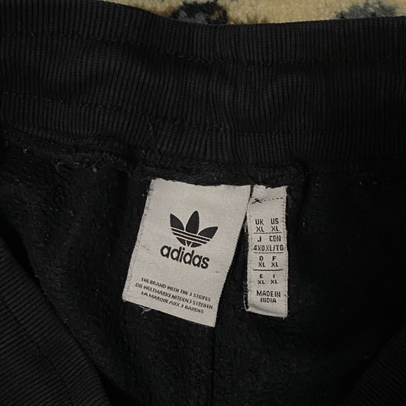 adidas sweat pants - Picture 3 of 4